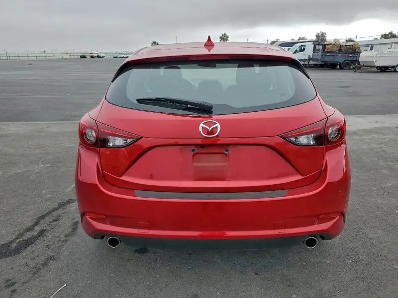 2018 MAZDA 3 TOURING  