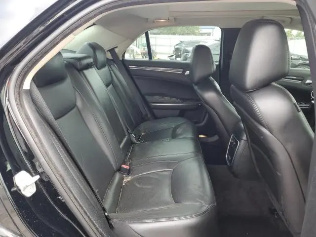 2016 CHRYSLER 300 LIMITED  