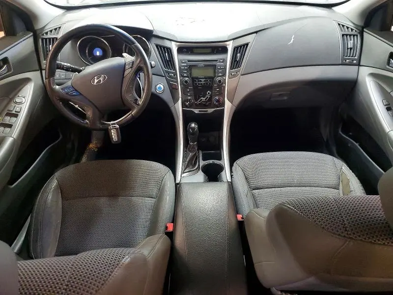 2012 HYUNDAI SONATA SE  