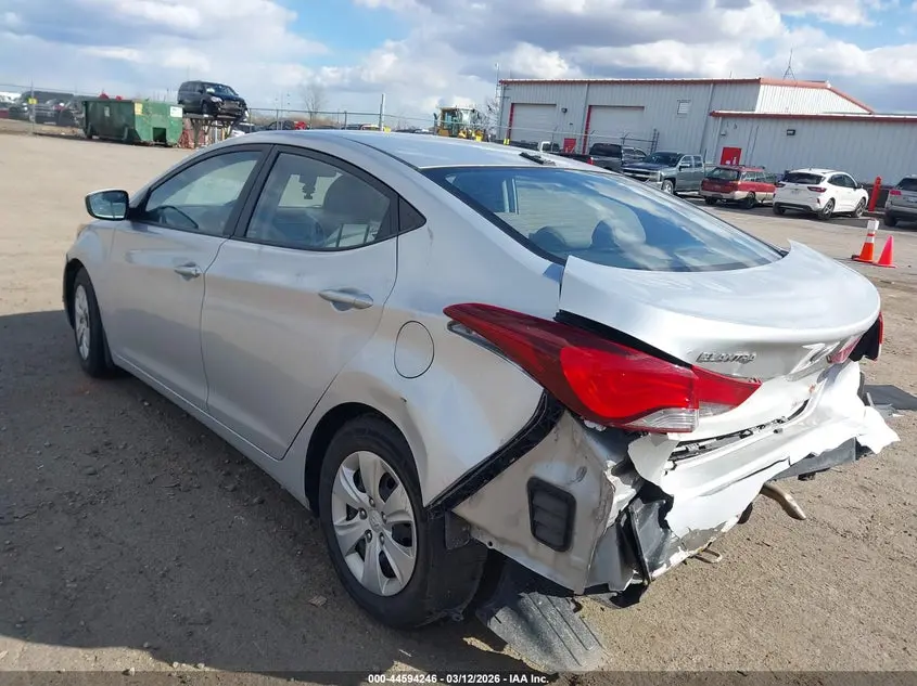 2016 HYUNDAI ELANTRA SE