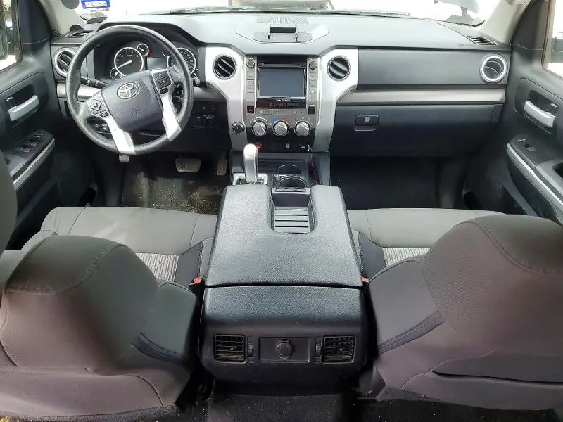 2017 TOYOTA TUNDRA SR5  
