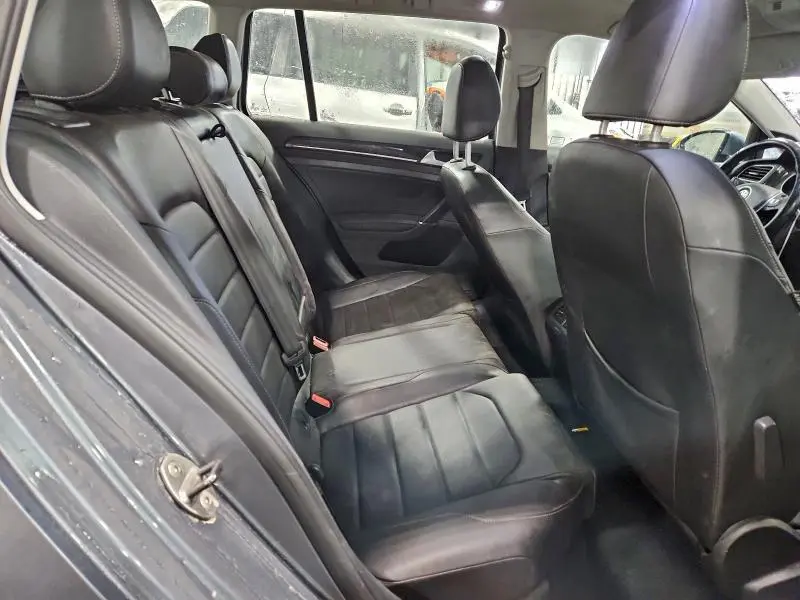 2015 VOLKSWAGEN GOLF SPORTWAGEN TDI S  