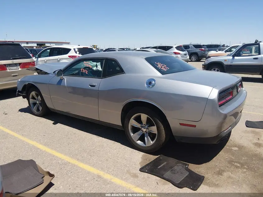 2016 DODGE CHALLENGER SXT
