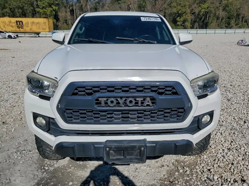 2017 TOYOTA TACOMA SR5  