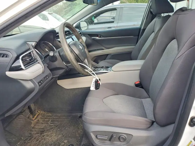 2018 TOYOTA CAMRY LE  
