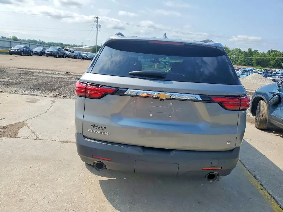 2023 CHEVROLET TRAVERSE LT  