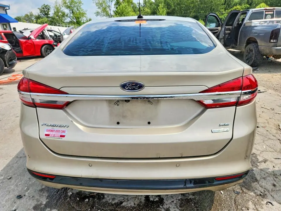 2017 FORD FUSION SE  
