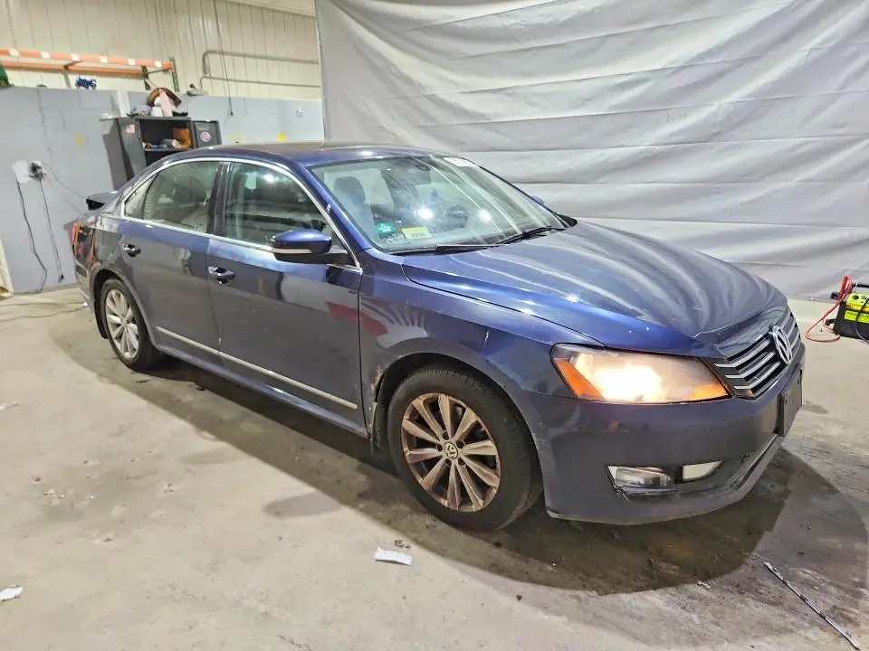 2013 VOLKSWAGEN PASSAT SEL  