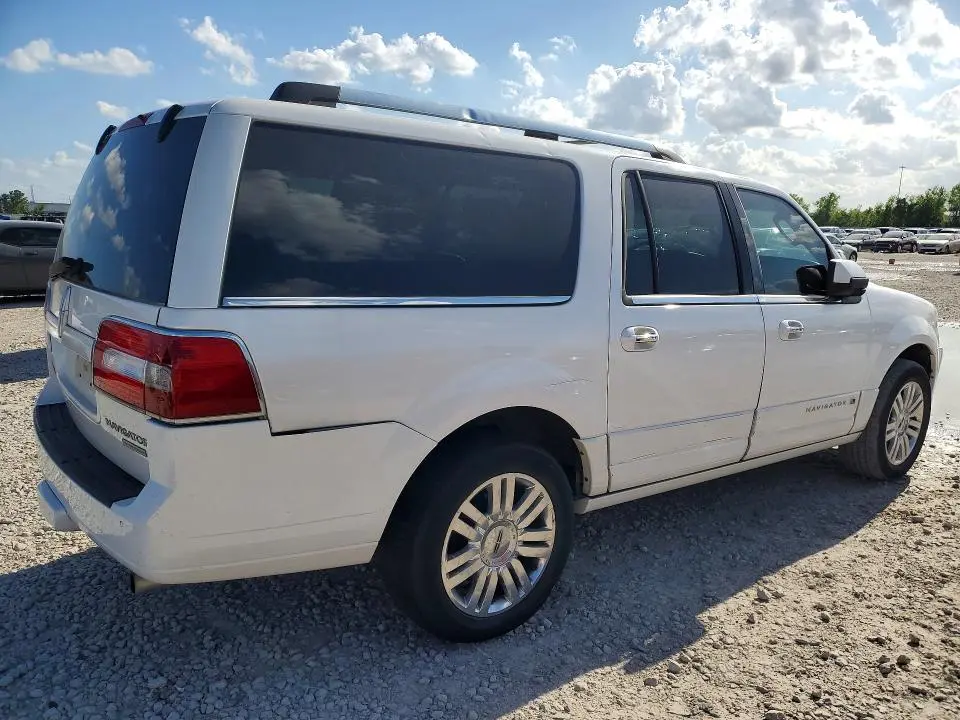 2011 LINCOLN NAVIGATOR L  