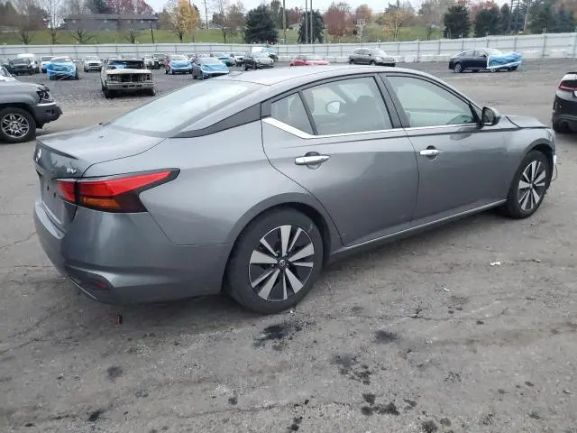 2022 NISSAN ALTIMA SV  