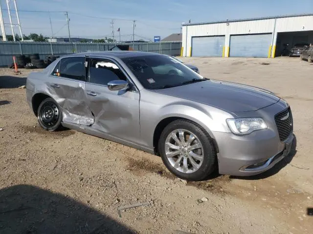 2016 CHRYSLER 300C   