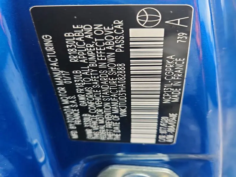 2017 TOYOTA YARIS 3-DOOR L  