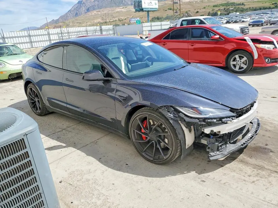 2024 TESLA MODEL 3   