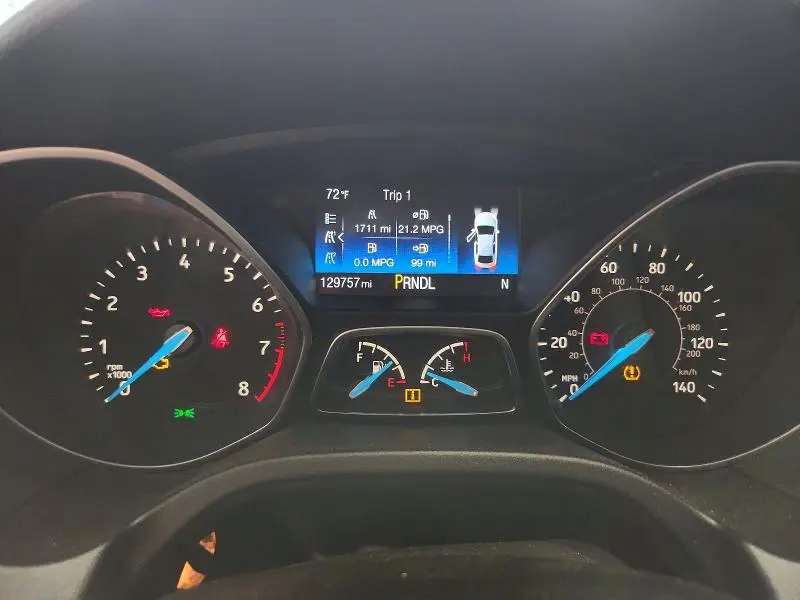 2015 FORD FOCUS SE  