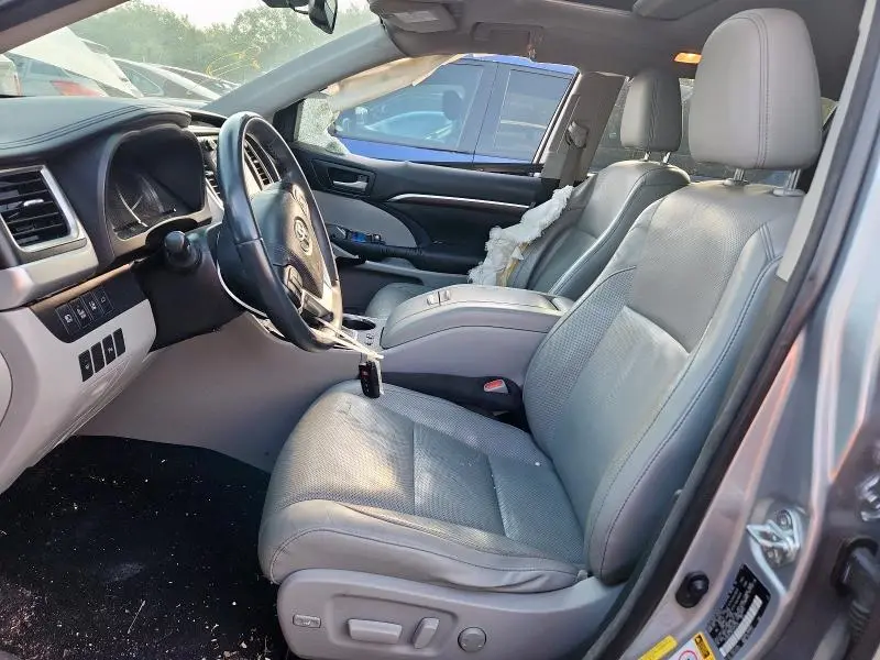 2015 TOYOTA HIGHLANDER HYBRID LIMITED  