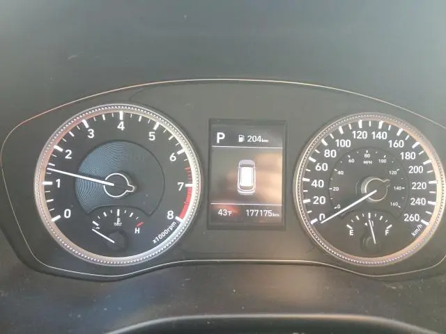 2019 HYUNDAI SANTA FE SE  