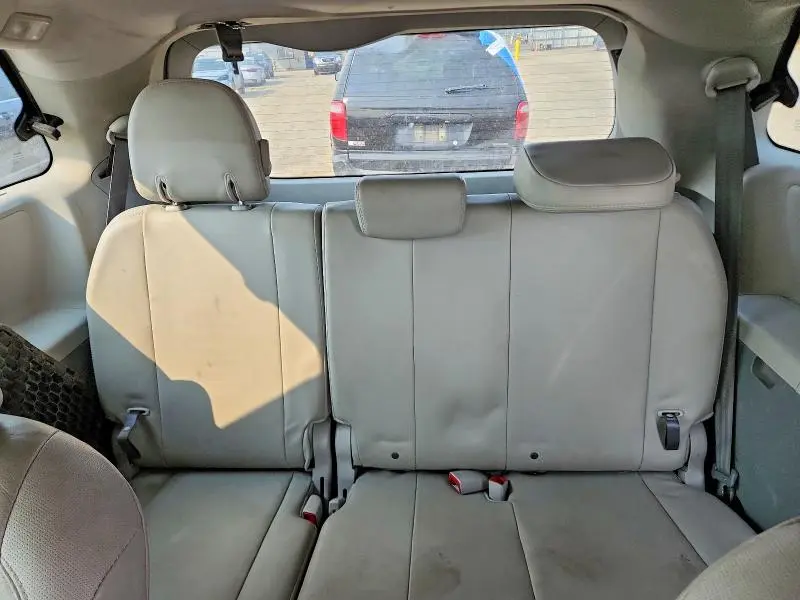 2013 TOYOTA SIENNA XLE 7-PASSENGER  