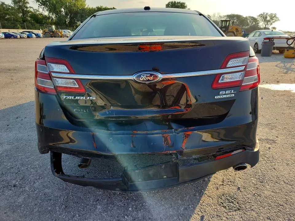 2015 FORD TAURUS SEL  