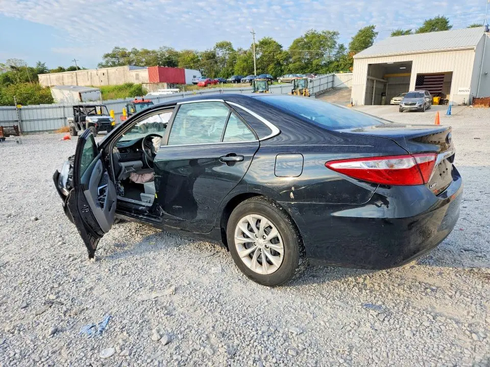 2017 TOYOTA CAMRY LE  