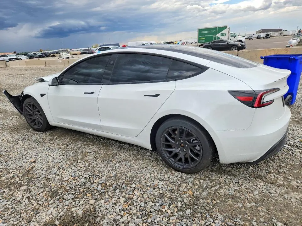 2024 TESLA MODEL 3   
