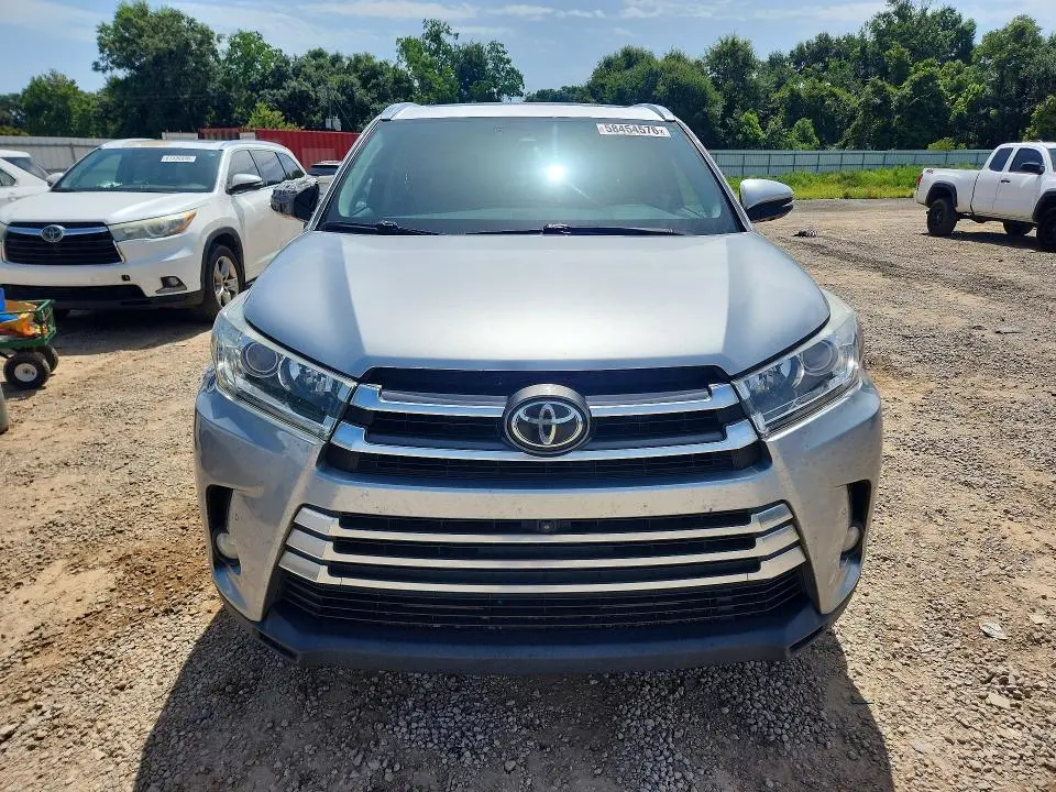 2017 TOYOTA HIGHLANDER LIMITED PLATINUM  