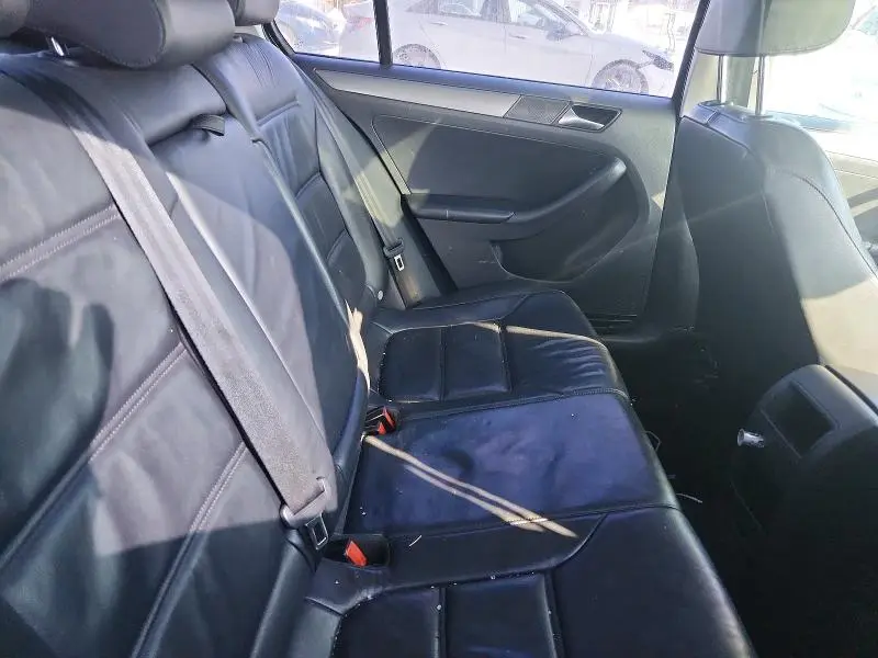 2015 VOLKSWAGEN JETTA TDI  