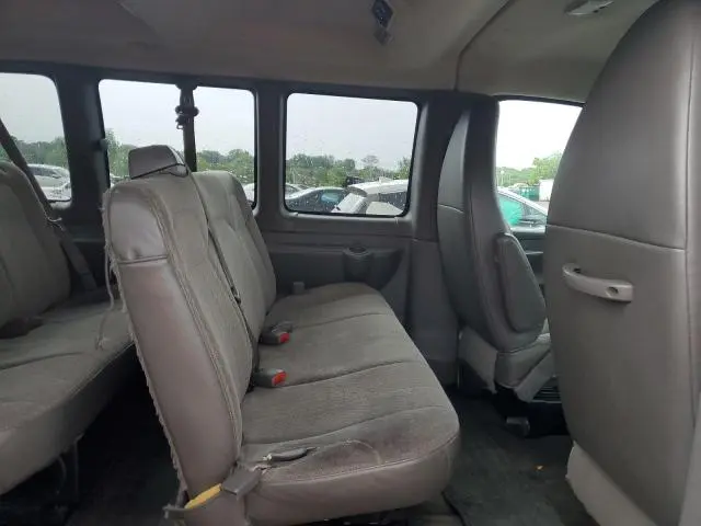 2010 CHEVROLET EXPRESS G2500 LT  