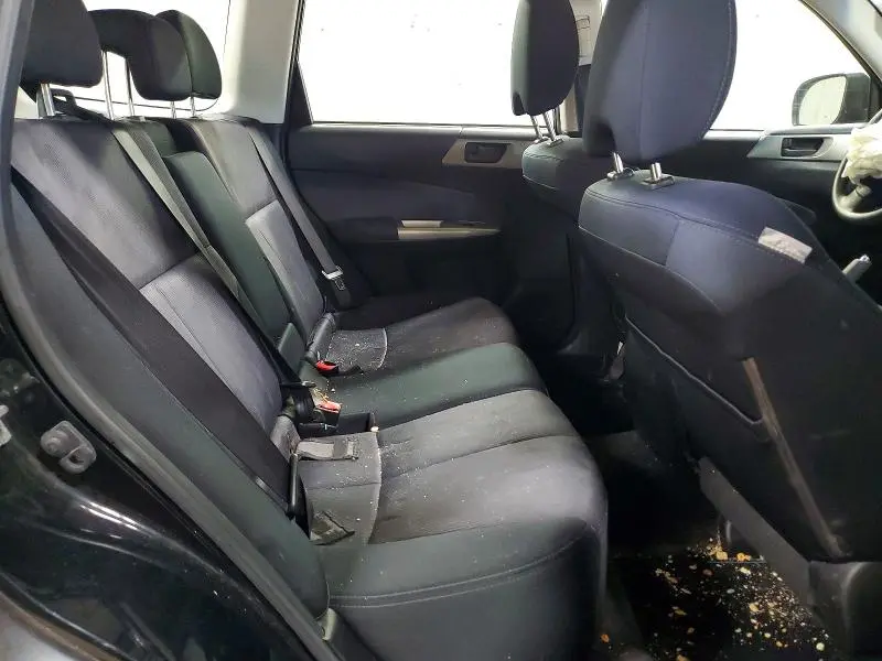 2010 SUBARU FORESTER XS  