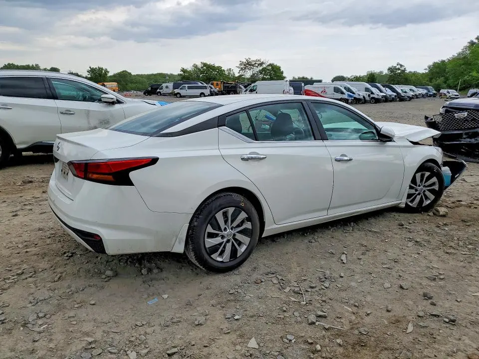 2021 NISSAN ALTIMA S  
