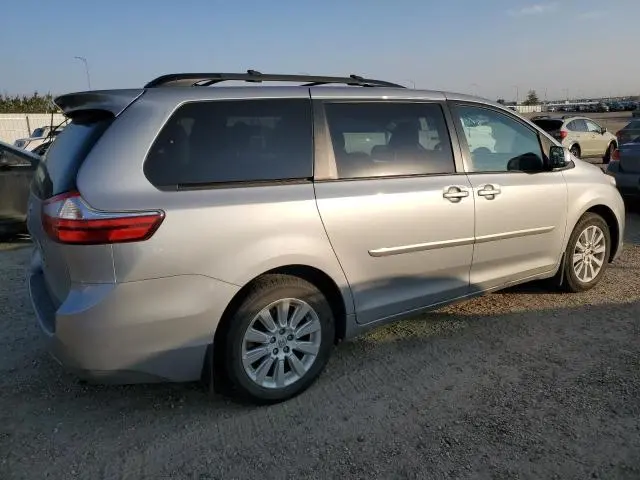 2015 TOYOTA SIENNA LE  