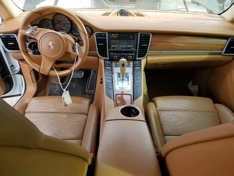 2013 PORSCHE PANAMERA 2  