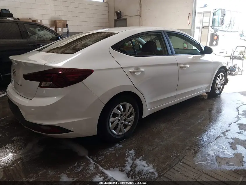 2020 HYUNDAI ELANTRA SE