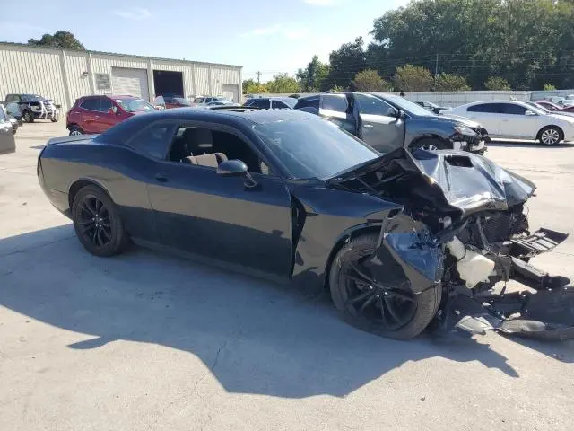 2016 DODGE CHALLENGER SXT  