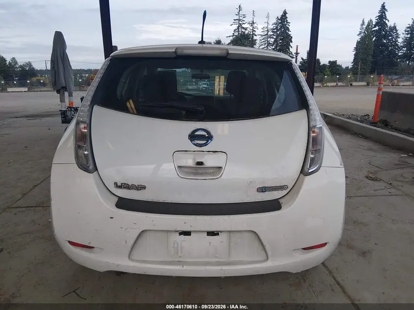 2013 NISSAN LEAF S