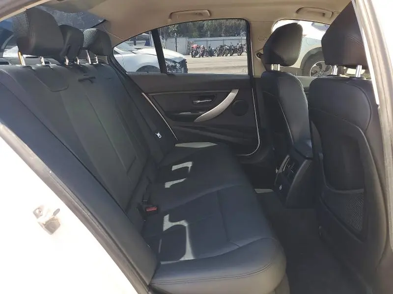 2013 BMW 328 I SULEV  