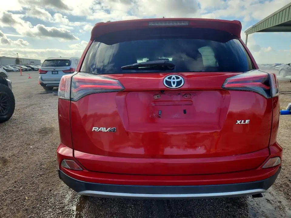2017 TOYOTA RAV4 XLE  