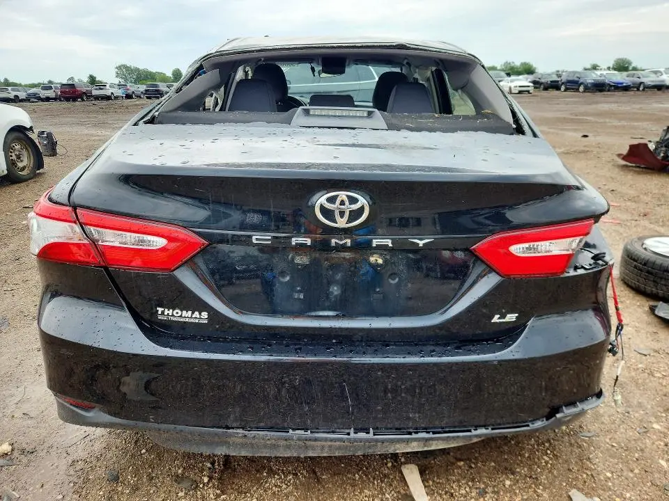 2018 TOYOTA CAMRY LE  