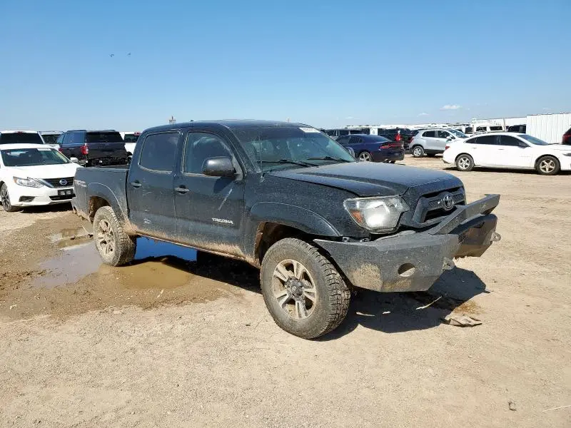 2015 TOYOTA TACOMA V6  