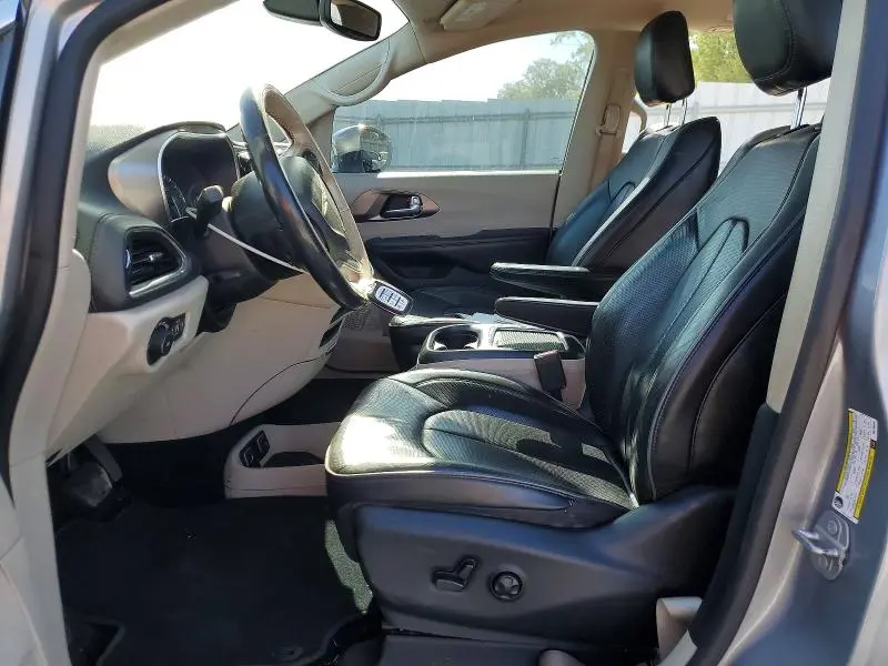 2019 CHRYSLER PACIFICA LIMITED  