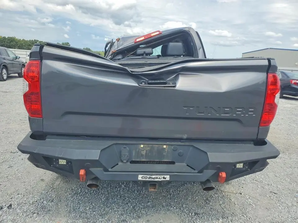2014 TOYOTA TUNDRA CREWMAX LIMITED  