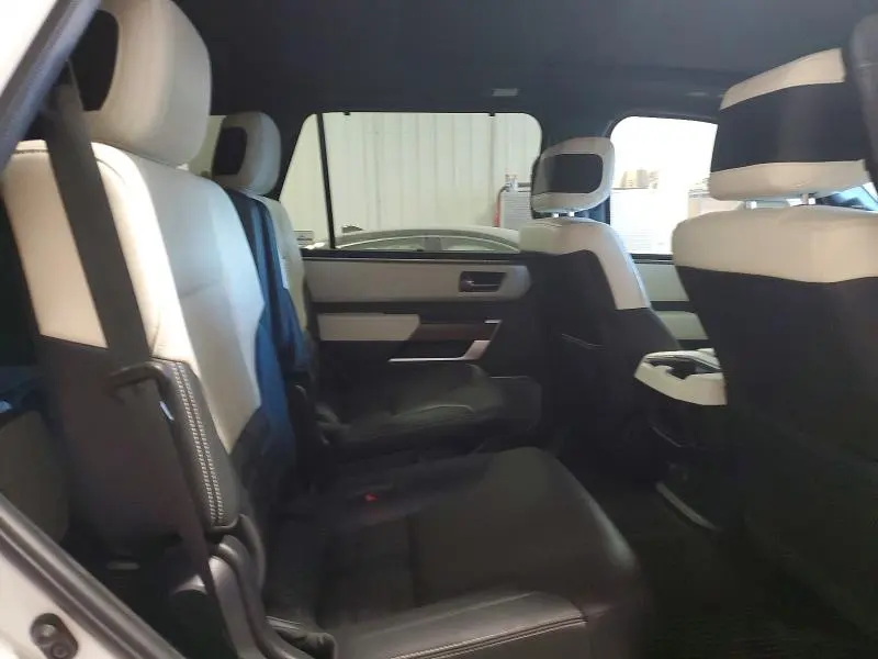 2023 TOYOTA SEQUOIA SR5  