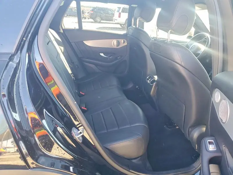 2019 MERCEDES-BENZ GLC 300  