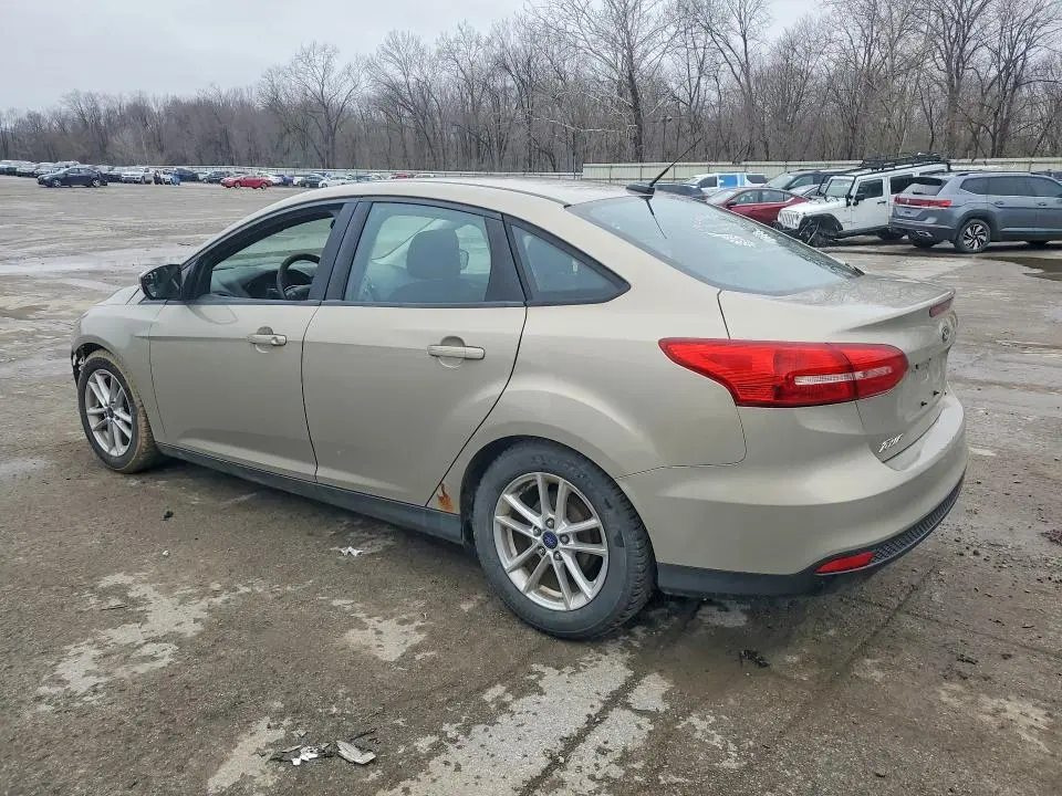 2016 FORD FOCUS SE  