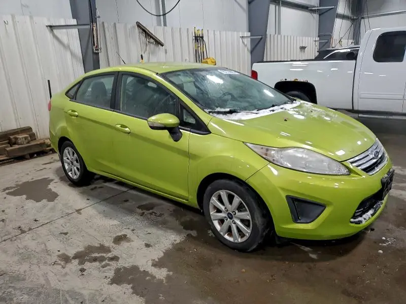 2013 FORD FIESTA SE  