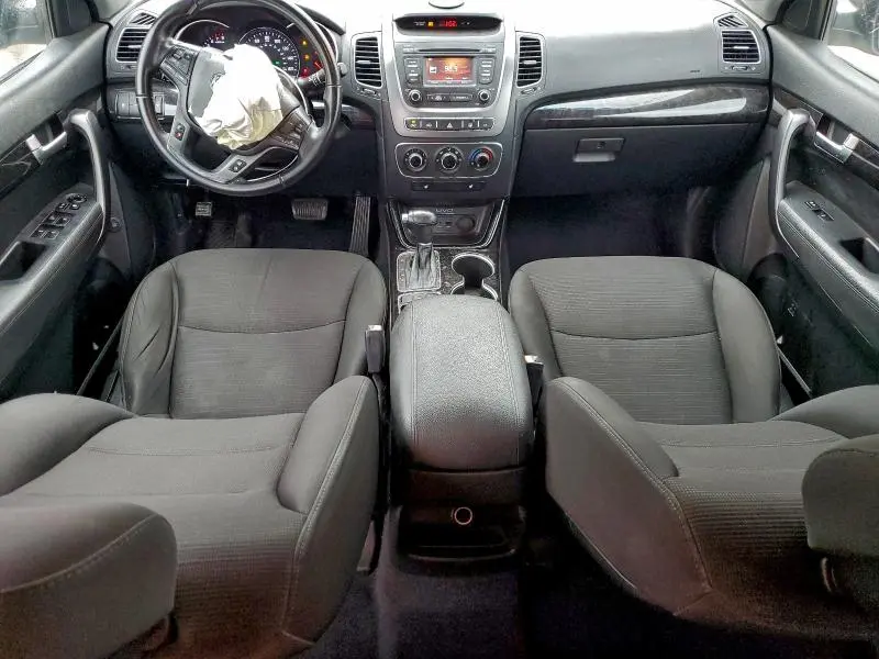 2014 KIA SORENTO LX  