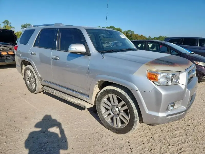 2010 TOYOTA 4RUNNER SR5  
