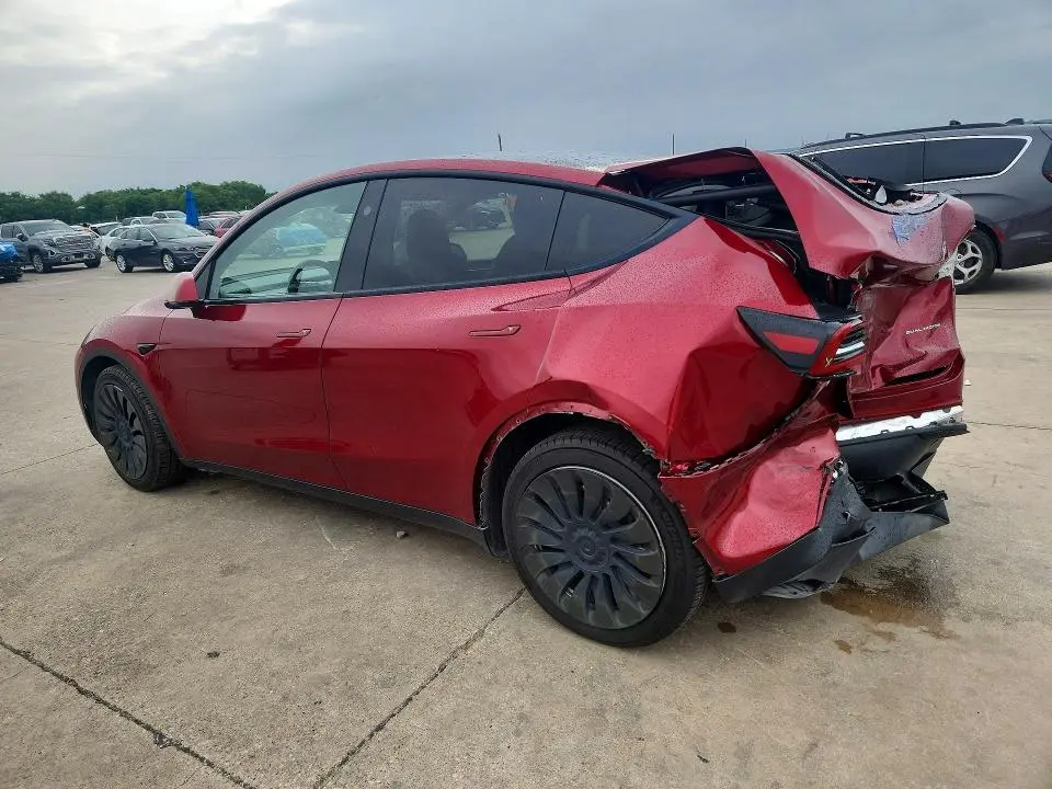 2024 TESLA MODEL Y   