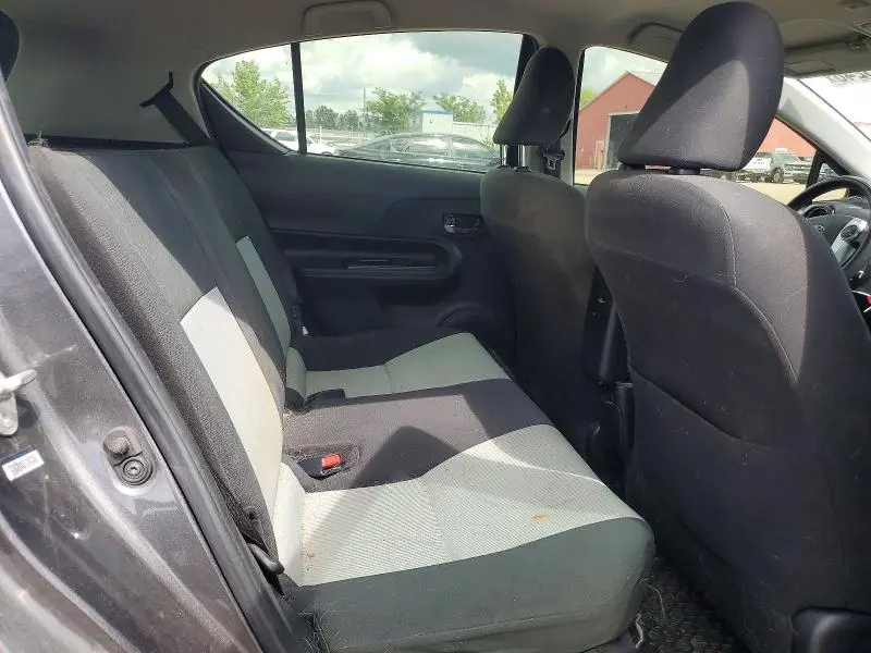 2016 TOYOTA PRIUS C ONE  