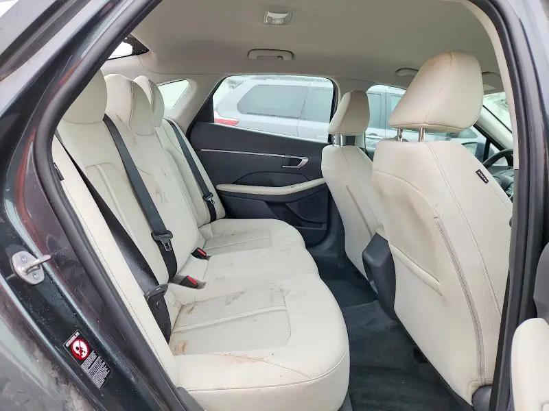 2023 HYUNDAI SONATA SE  