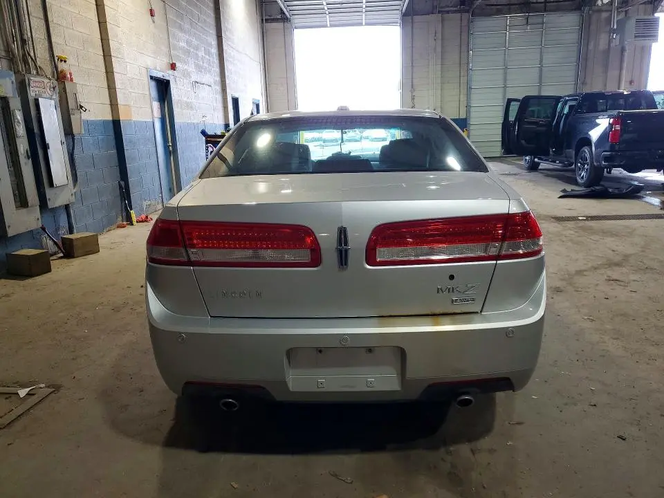 2011 LINCOLN MKZ   